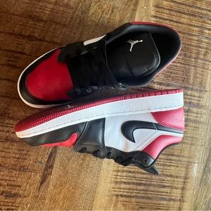 Jordan 1 Low Bred Toe